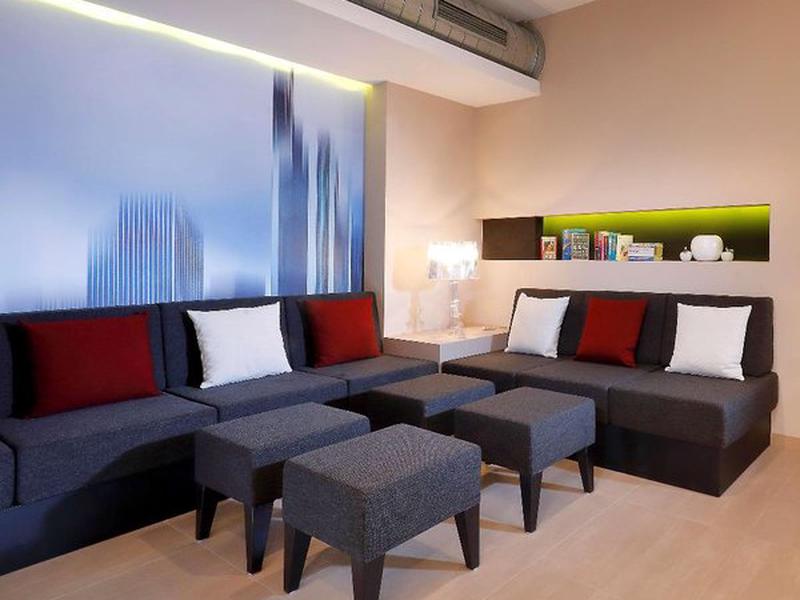 95608FDA113C25E4170D8E0E07128F5C