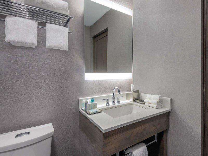 1401E2509C4C9830C809EA13D1DE7A23