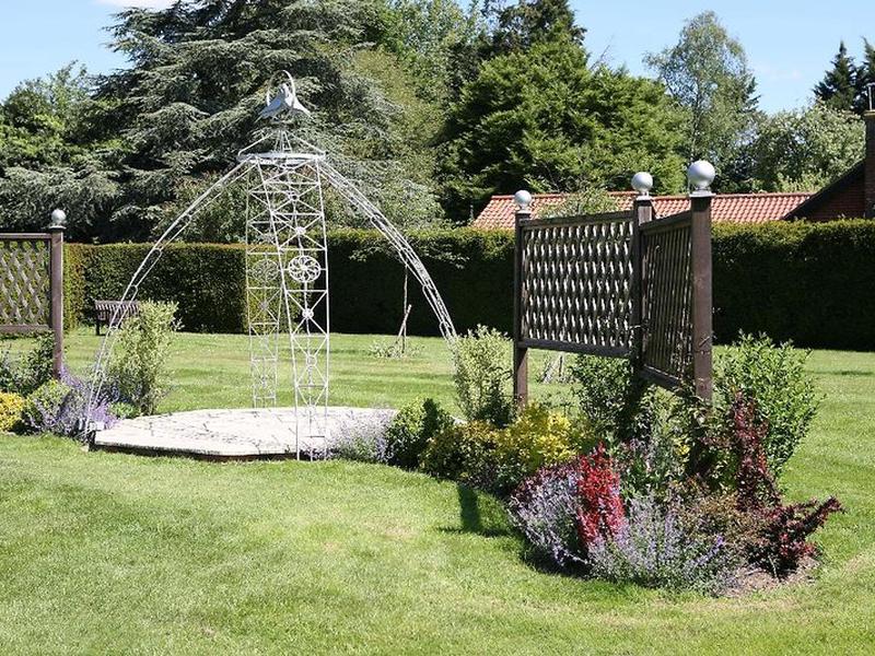 50EB5F4D2F2B60319063BE4C2B247289