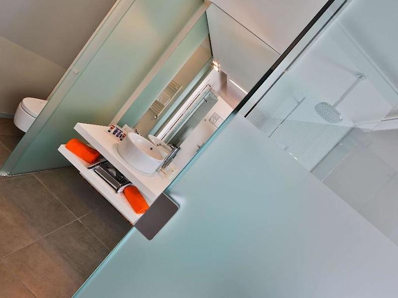 CA527D48C27B4DB352D264B0252A7BAD