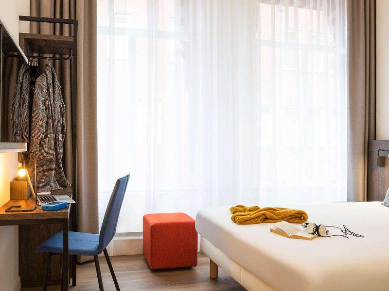 C39590DF8B468C1CB329785875752347