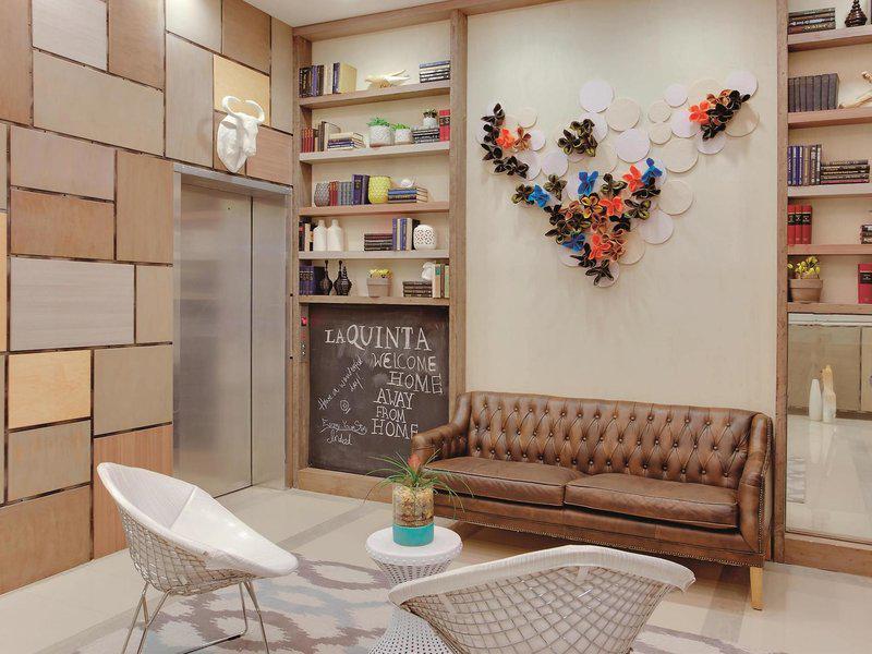 La Quinta Inn & Suites by Wyndham Brooklyn Downtown