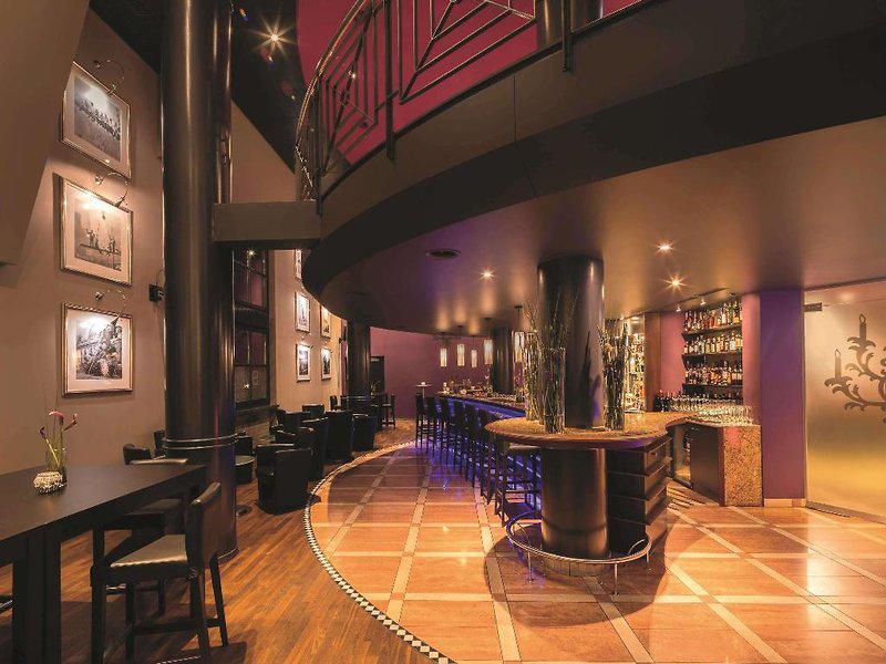 B7088F7220C04FAFE9D85331D686CFE9