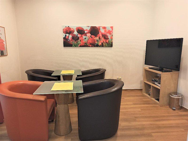 FA02DB0B0FE998377359C24E11873E00