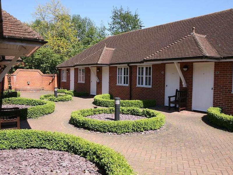 5B87DE6CD3D492116D94172EF9775CDF