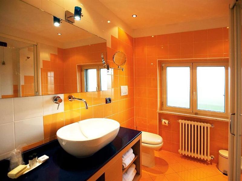 28DC58D718D451CDD49EE9DD86BF3D95