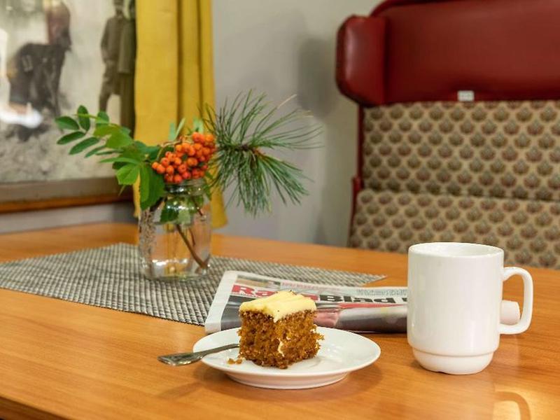 7EBCFA9B91FB30348D36C3E0184D0B16