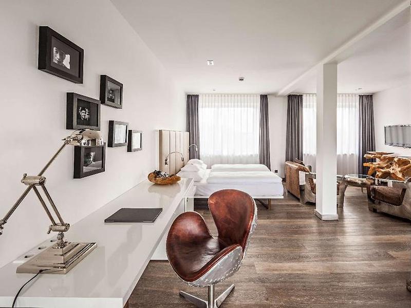 A208B54C200093E2A3AE6F49E624EE98