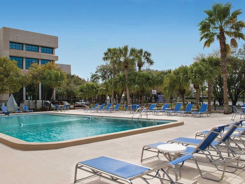 07799B76BAB412B0B6AE6BDFF4FDFD61