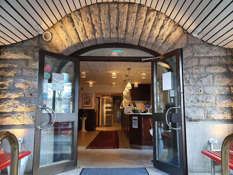 55368E73588C363501E241FC3D8EDC1C