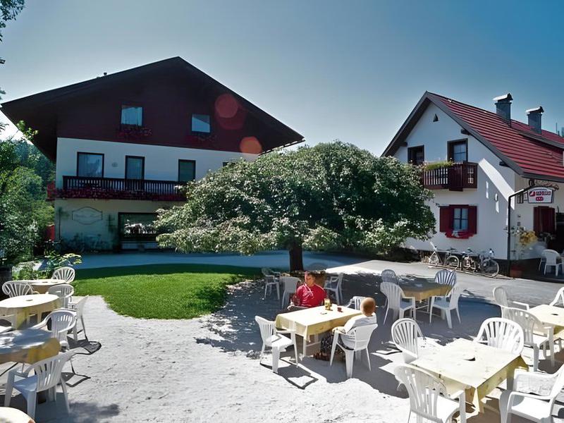 37DB51A7E85E8B5C1E31A240E26BCAFC