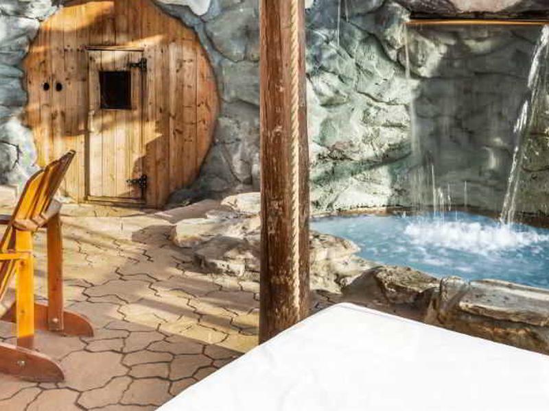 1770AC85CD337432F938093D2D5EF8C7