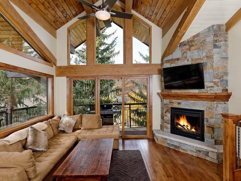 2A5C7D66F8CF5C67F758F852B3BBFE28