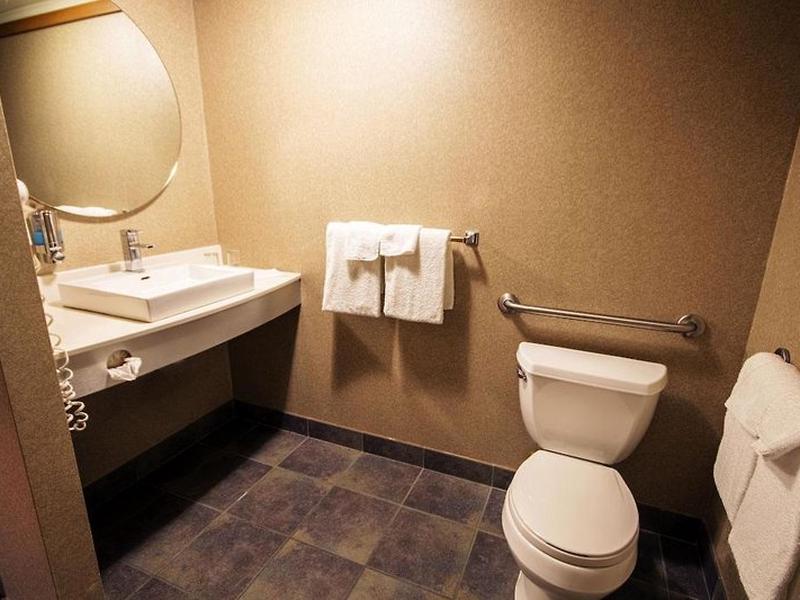 2270E4A4ACBF56223A39440524969593