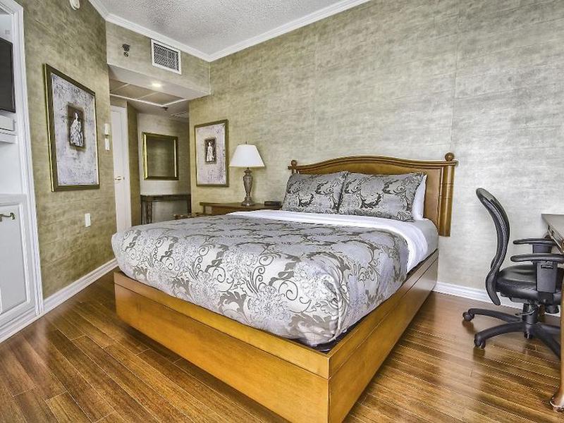 211AC6BC5143AC45E2B7081333BF786F