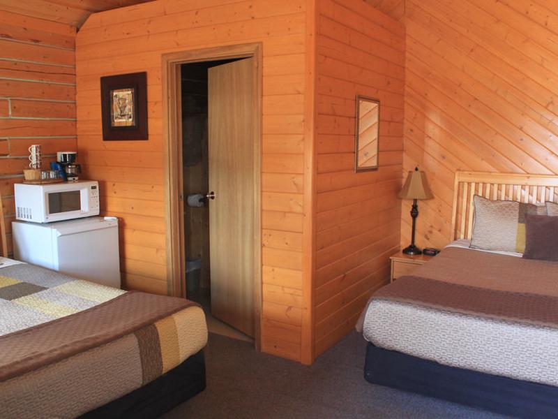 FD1D7B8599AE9A3D245024736A618B3A