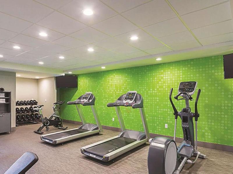 C7213BEAA0EAB0BC0FCB19B6B5F3E3D4