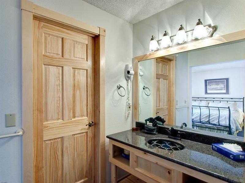 461E0511E0164F88095EB366F336DF83