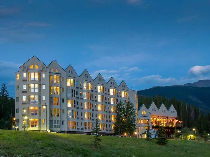 FFF59EE36D5E2A730BA7EEB11937A61B