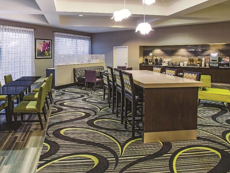 031407741A877EDDB2BC637440CFBE31