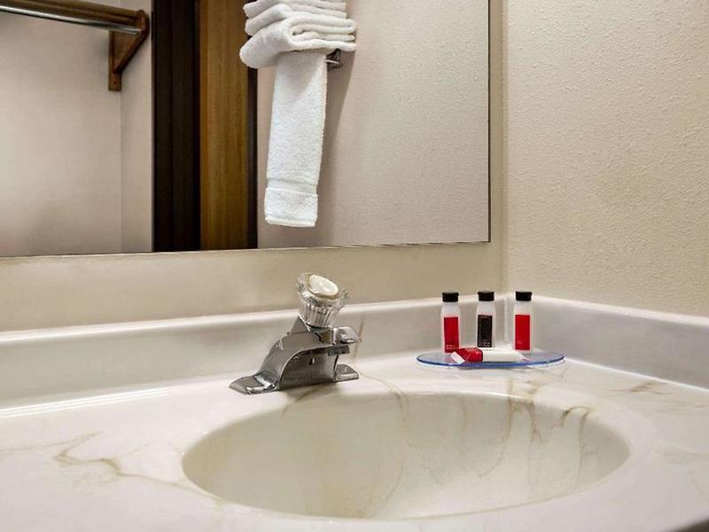 CE2ED82E2C460DA9E89A8CFE1C8D2F7B