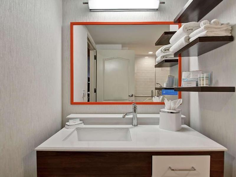 CEC2B2819BD9995BF923F98F917E1EB3