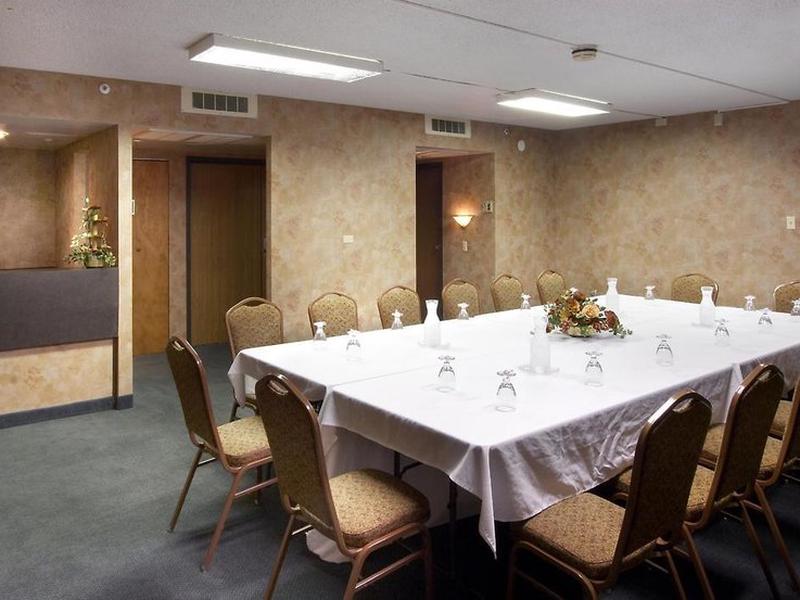 FB728AA6EC400F67673ADF4F6D8443F5