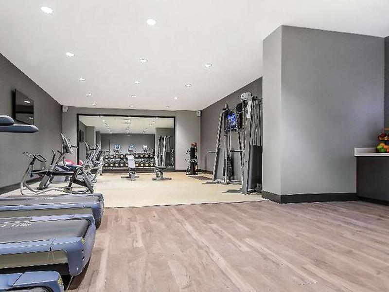 02E6B19BDFAD79AD9F3DC5E578D19247