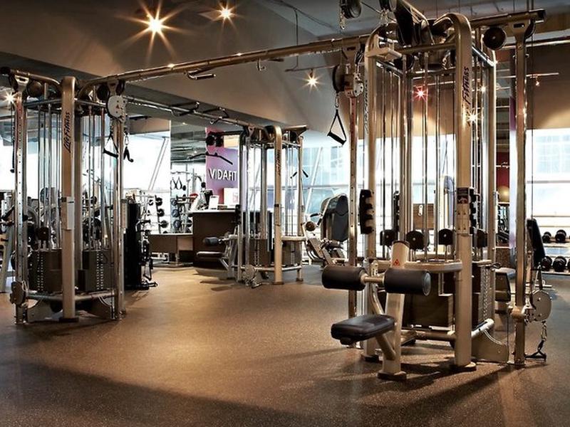 C2E1BD44DA0B51245BD73E9B3691D999