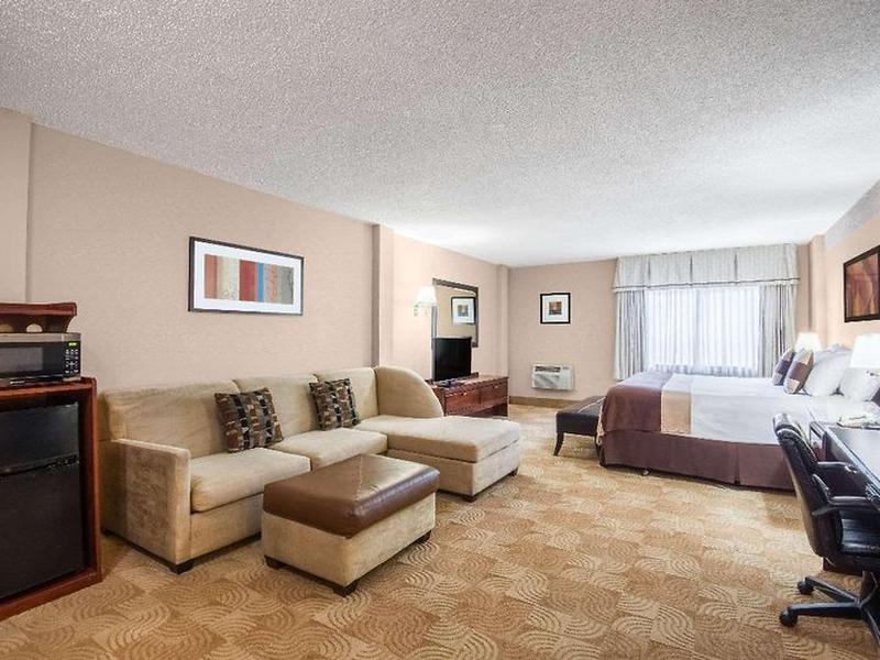 F2B5755C4638E92C981311798B0281A5