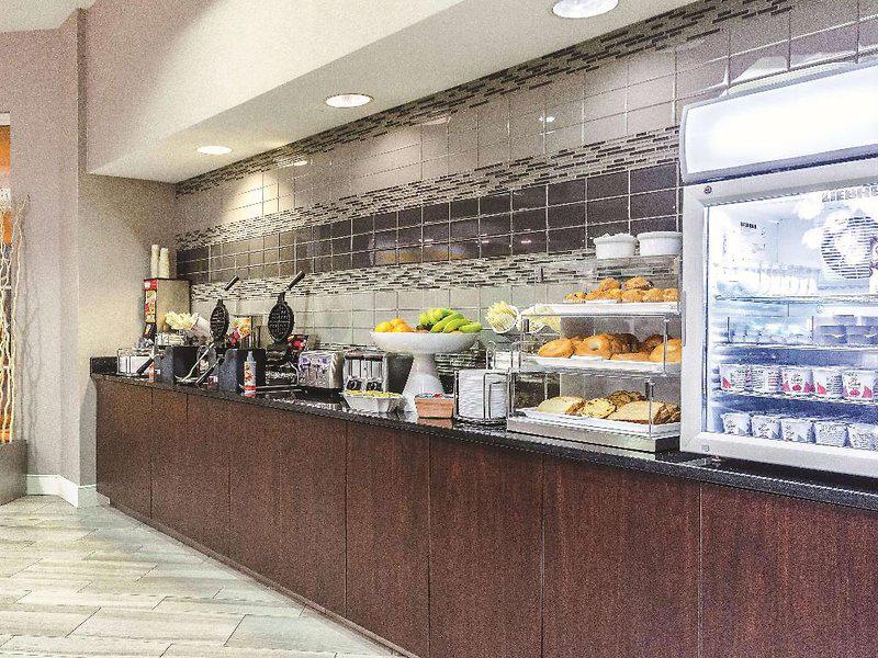 97B3AED60596801DE8E81BD9A7C68237