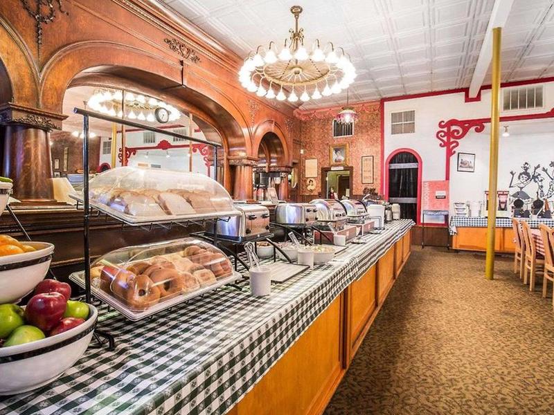 985817F8159CD6096D53799D121107C2