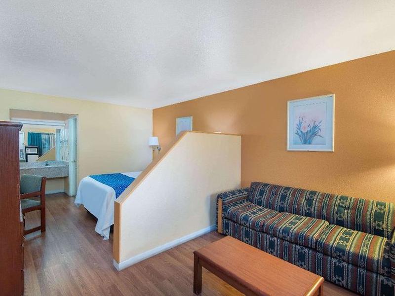 1D873127045DF3A41A37BE1EFF70612C