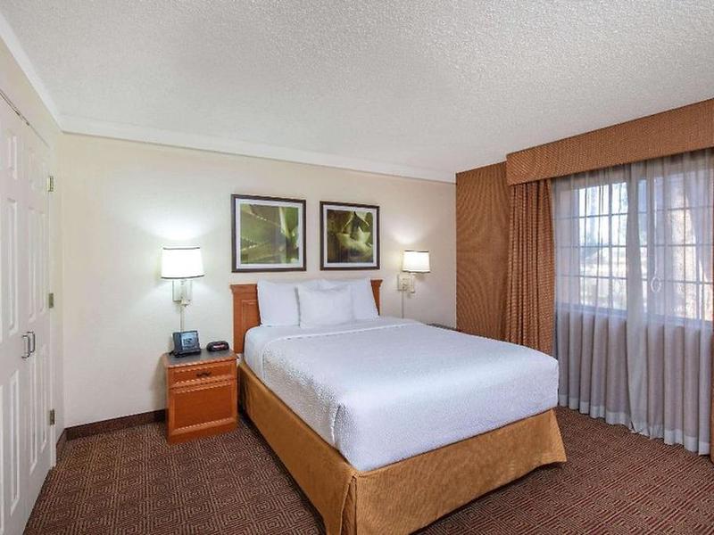 0BE2D1DC359BE50BF8B22FB60A24CF42