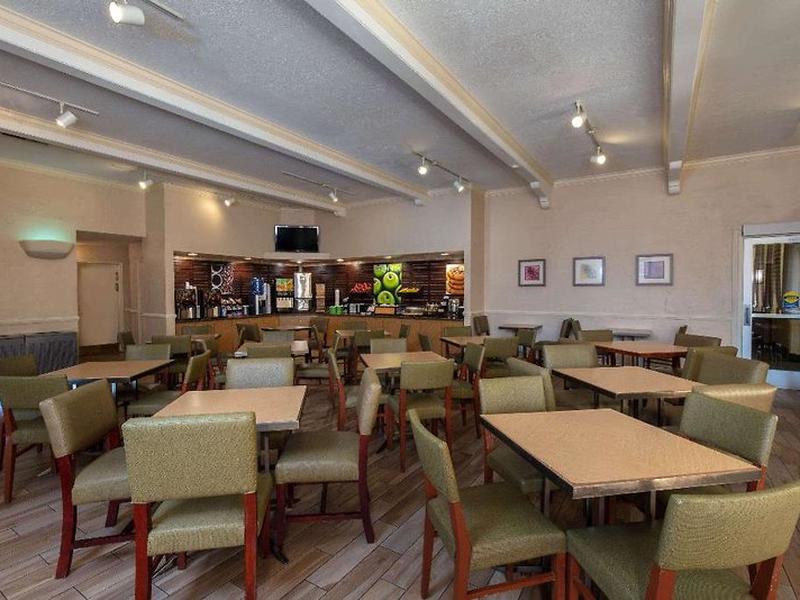 F877B34E639157CED31B444D0C7A85A2