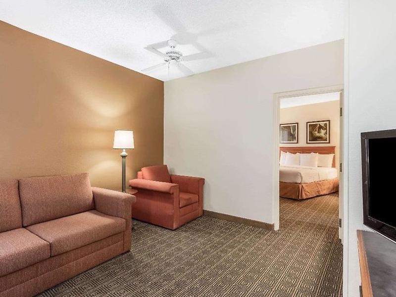 FFA26B87BEFCD860D58E9C8650B99F1C