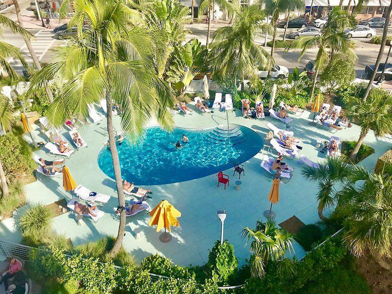 364BB0C1EDED7A4D8EC897F3B49BDC00