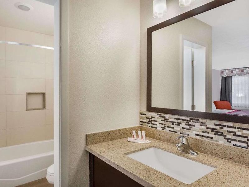 84FEBA3335F06B8481C03394D4423325