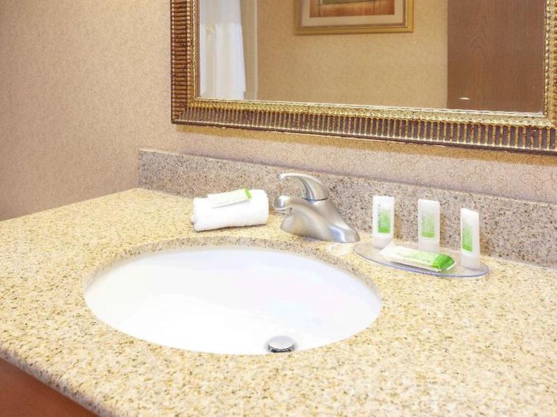 00D3B37F24E535BE5CD79F7FEC56992F