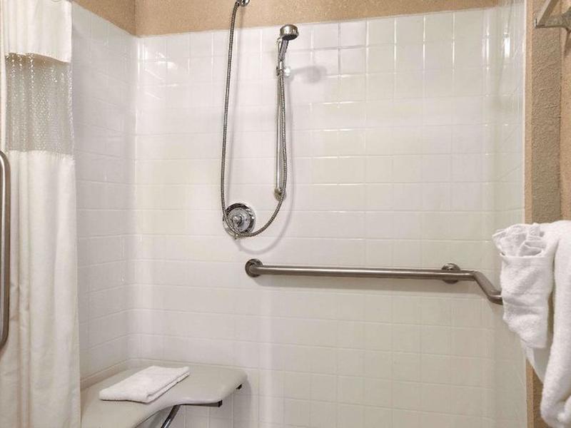 122B0DF3E3F2AC3666069758B7B610E8