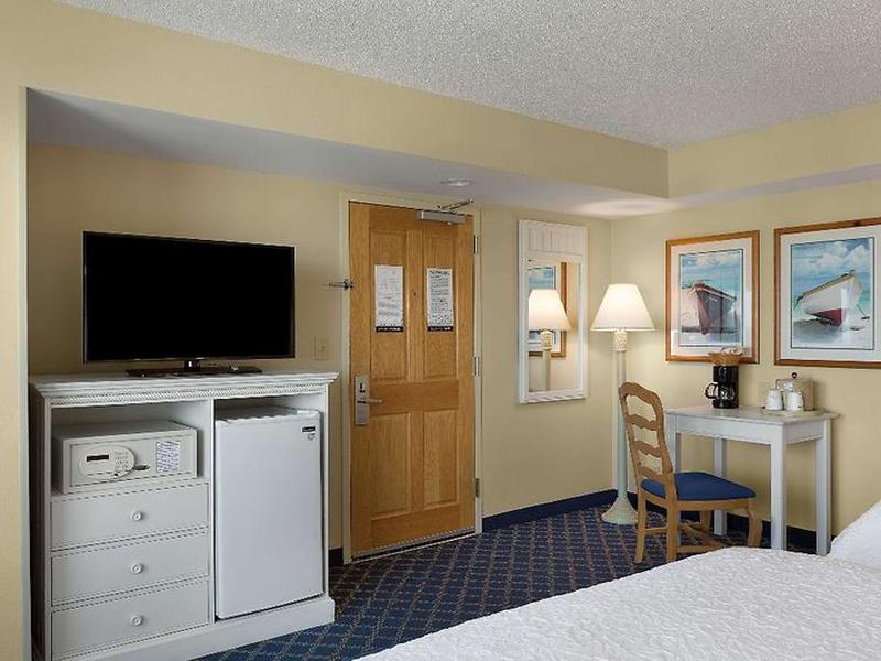 CFB73D136D8885B7D2D5DF491EDD99EE