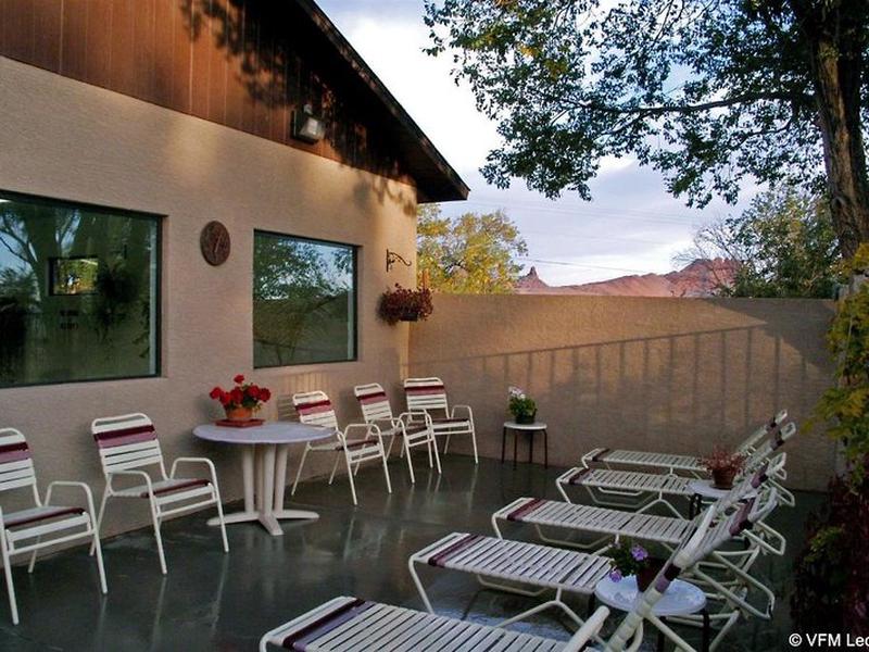 935E32BE96ECB4047FEF14DDF430167F