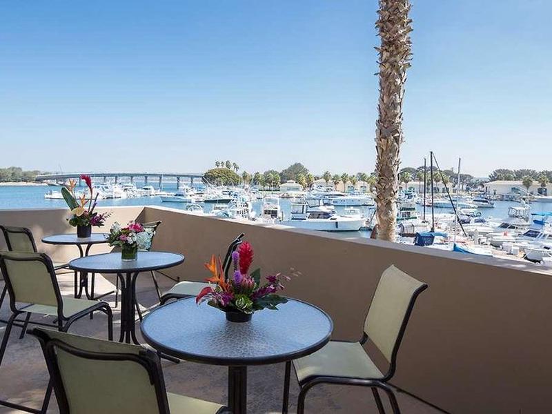 6B7785A105517B2FDCF1A1DE31A3F347