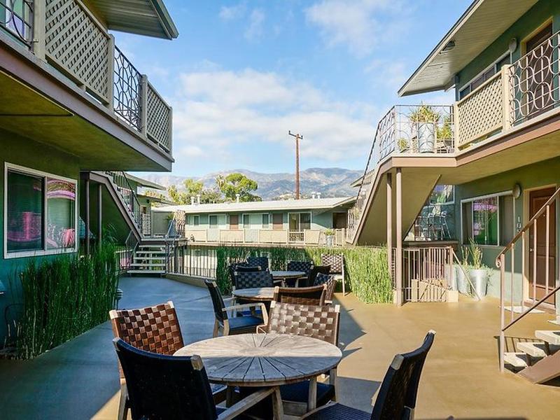 33798682EDDC62A79D134725EF965558