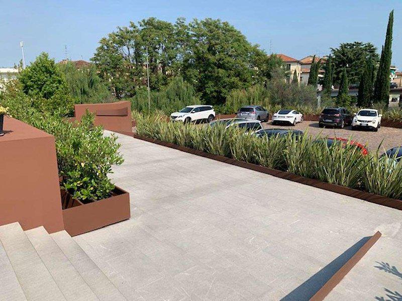 7A7C0DFCADCFF54FBF77A16162E11BED