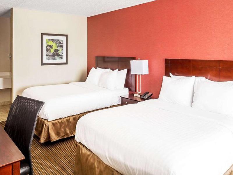 40F6A65117BE8028157BE3C22BF16794