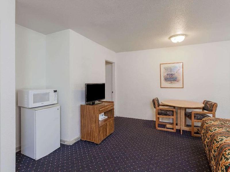 6A02D572B8CBFF5C93E0E5EFA13A120B