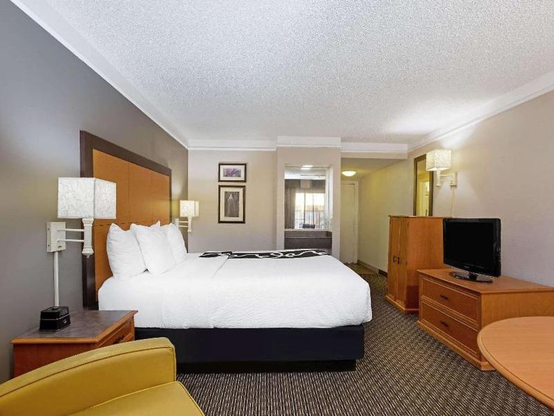 CD0258EF72F2032E20C8A0E570691C23