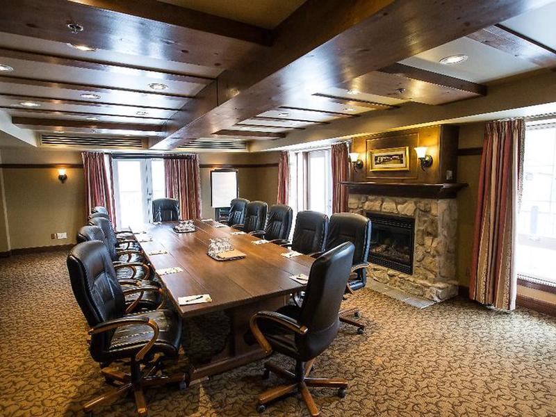 F1DC28F44D223F33B420A2415B9FF5C8