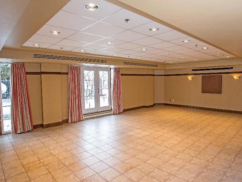 F23A94660C69E86F3C1F413A2E646E87